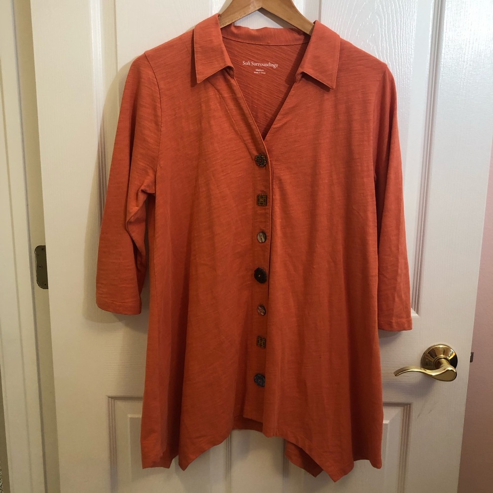 Soft Surroundings Mixed Button Danielle Tunic - Picture 2 of 13